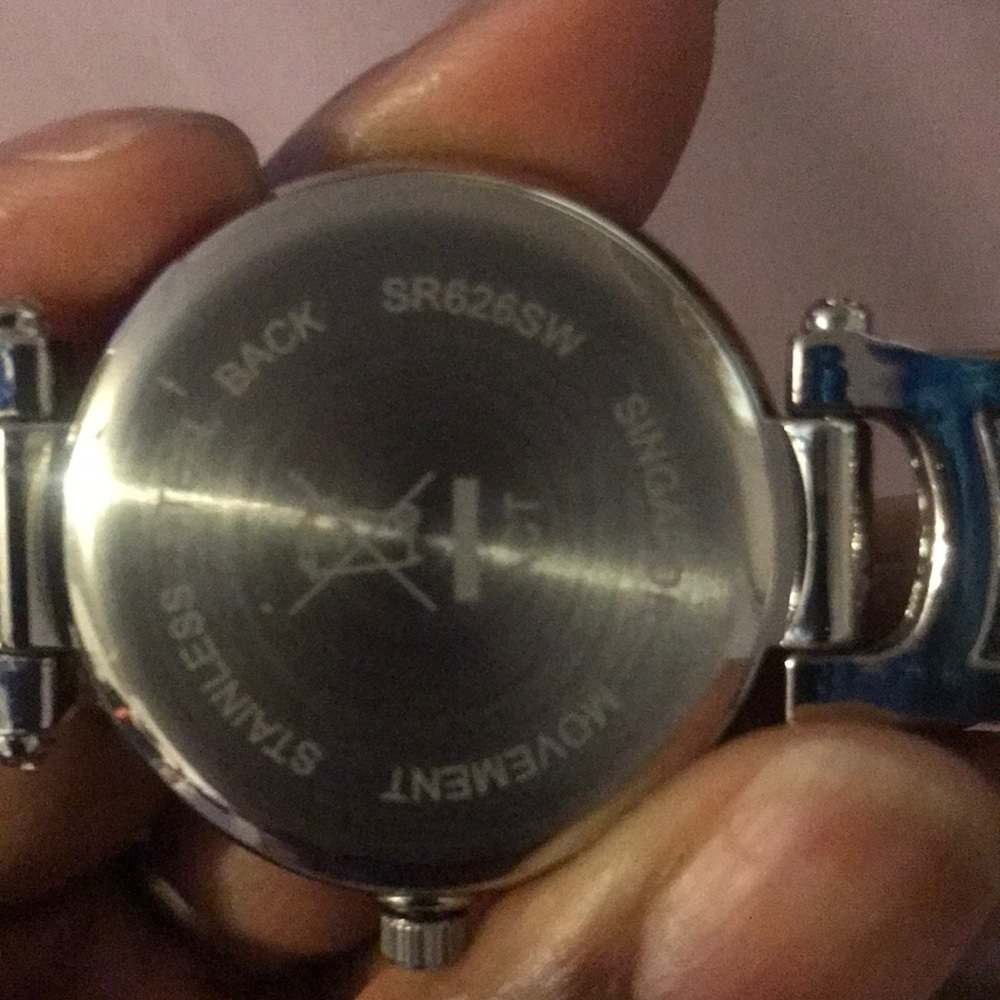 Quart Watch - image 4